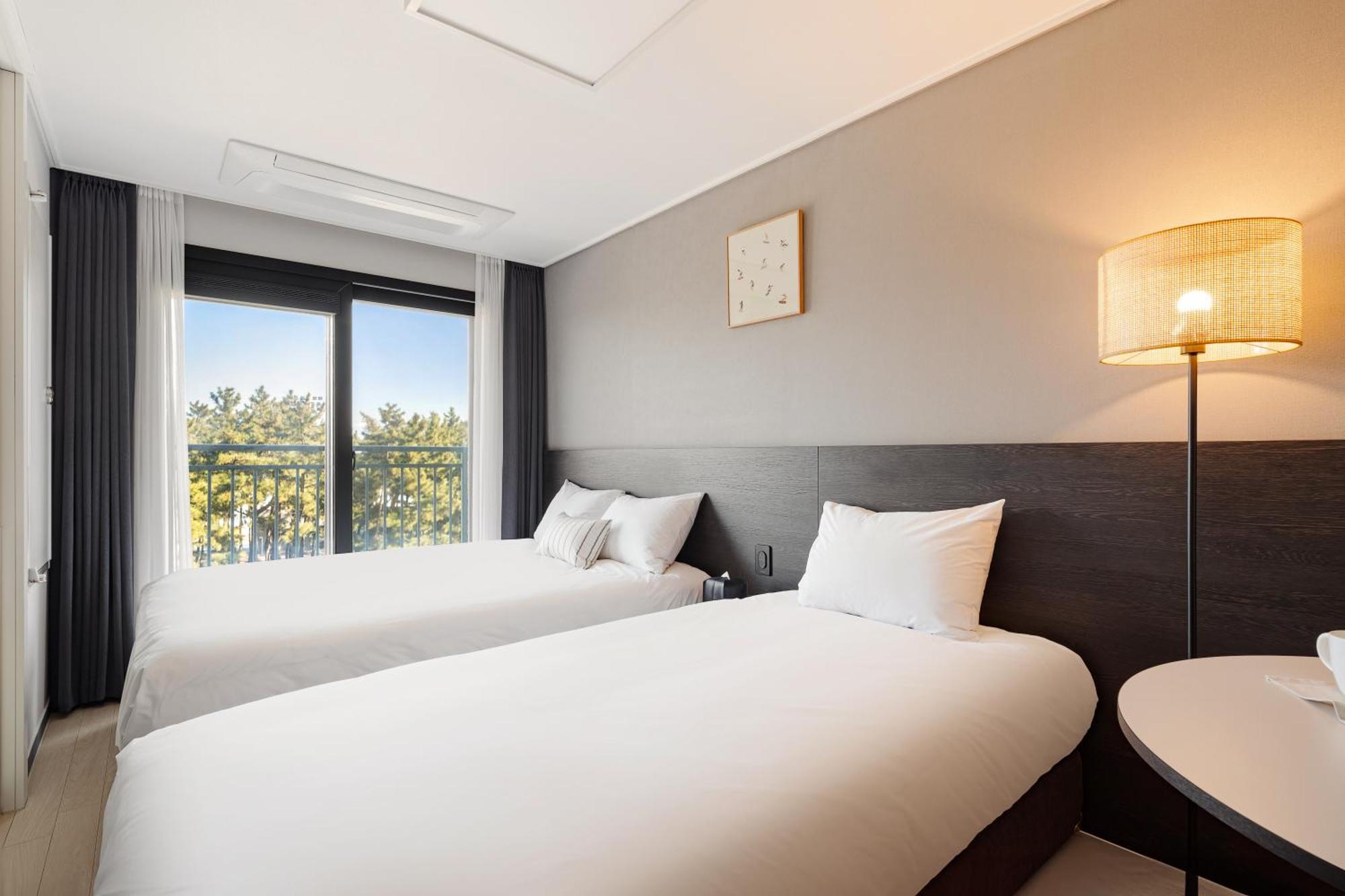 Urbanstay Sokcho Beach Ab Exterior foto