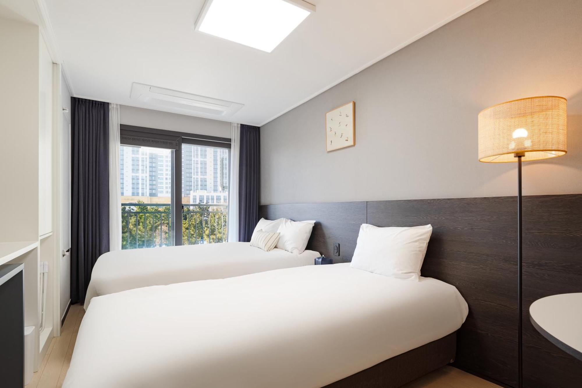 Urbanstay Sokcho Beach Ab Exterior foto